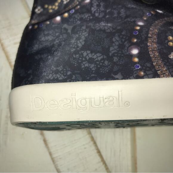 Desigual high top wearable art sneakers lace up geometric print EU 37 Us 6.5 - Picture 6 of 9